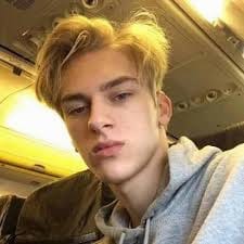 بابر اعوان avatar